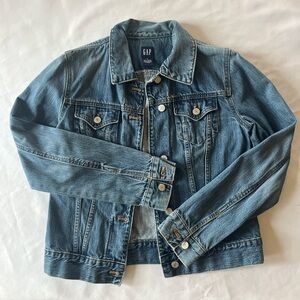 GAP Vintage 90’s Classic Blue Denim Jacket Sz Medium